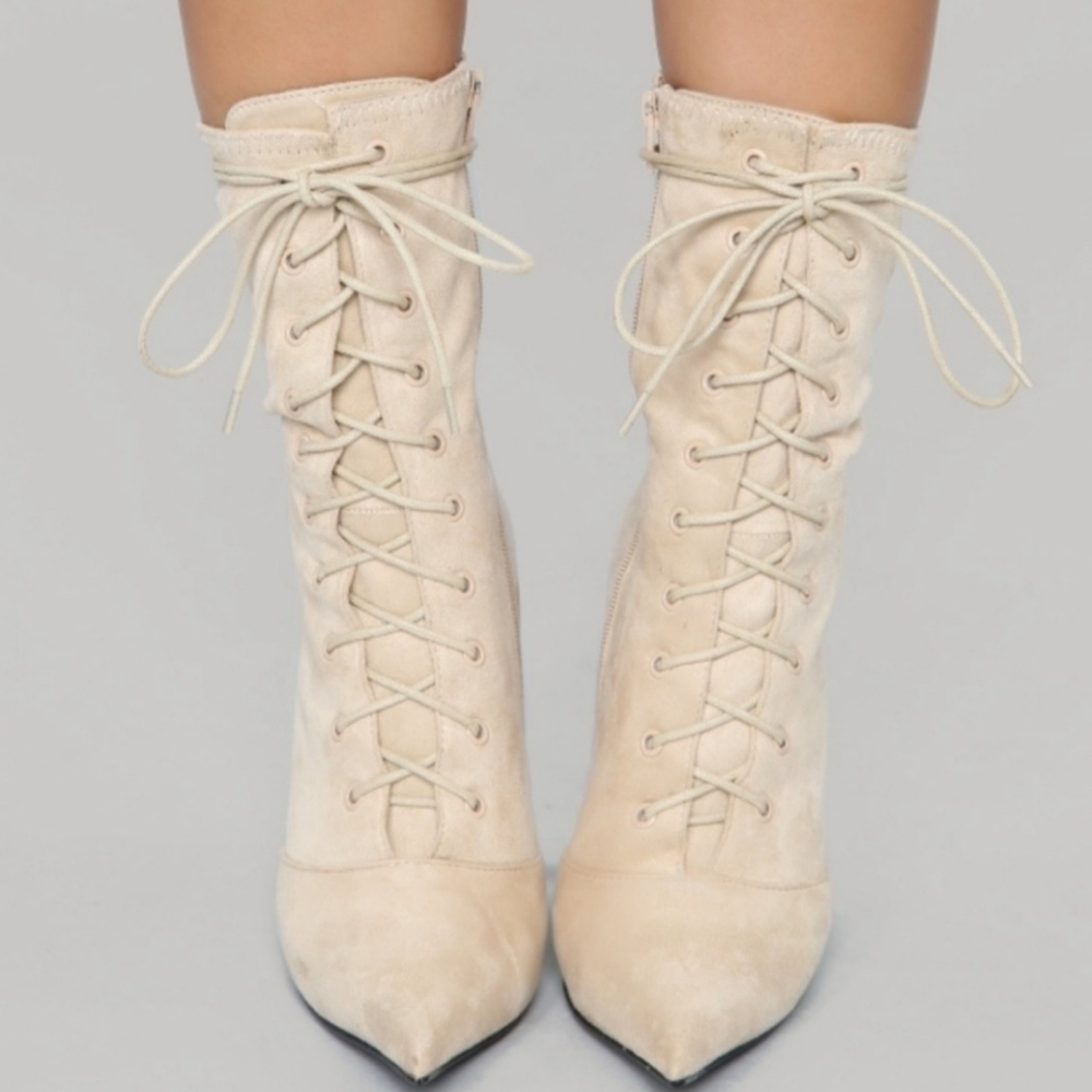 FASHION NOVA LACE UP BOOTIE